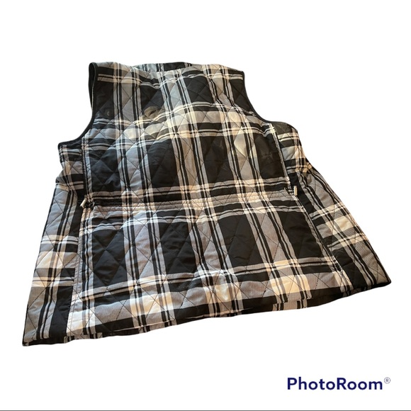 SOLD.   SOLDCroft & Barrow black and white vest - Picture 11 of 14